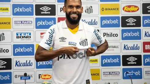 Determinado! Willian Maranhão é apresentado e promete brigar por vaga no Santos
