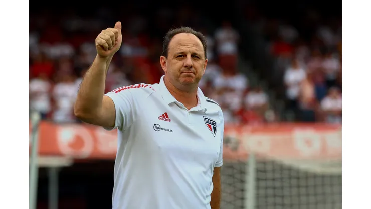 Foto: Marcello Zambrana/AGIF -Rogerio Ceni técnico do São Paulo durante partida contra o Corinthians no estádio Morumbi pelo campeonato Paulista 2022