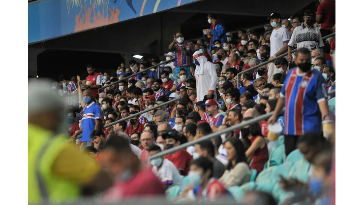 BA - Salvador - 07/11/2021 - BRASILEIRO 2021, BAHIA X SAO PAULO - Torcida durante partida entre Bahia e Sao Paulo no estadio Arena Fonte Nova pelo campeonato Brasileiro A 2021. Foto: Jhony Pinho/AGIF