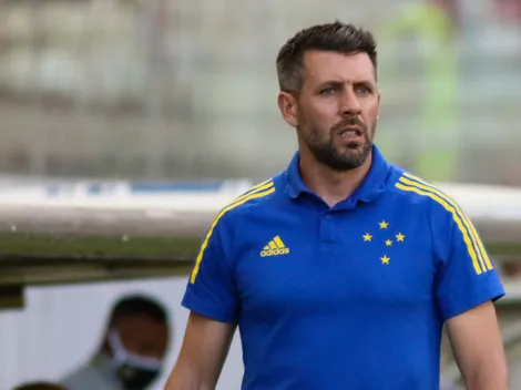 Pezzolano justifica punições e cartões acumulados no Campeonato Mineiro 