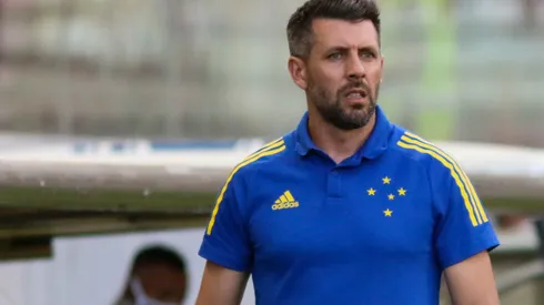 Fernando Moreno/AGIF – Paulo Pezzolano, técnico do Cruzeiro