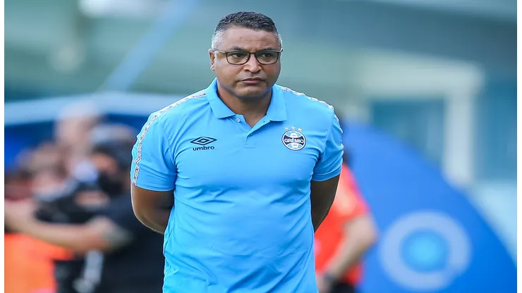 - Roger Machado, técnico do Grêmio