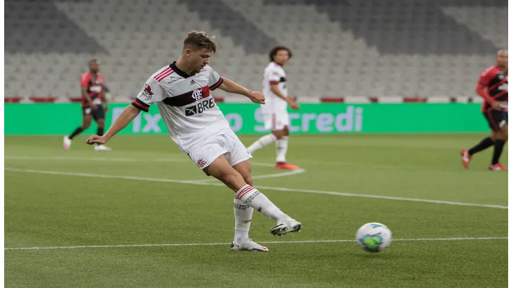 Robson Mafra/AGIF - Gabriel Noga, zagueiro do Flamengo