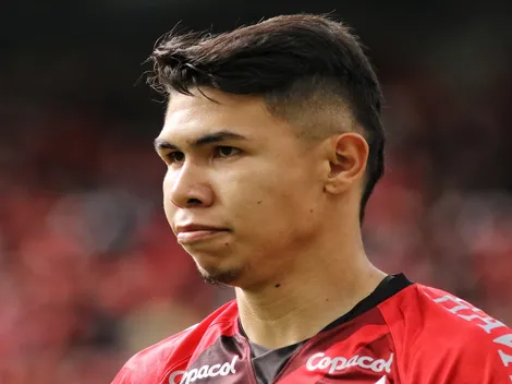 Athletico Paranaense amplia vínculo do zagueiro Nico Hernández