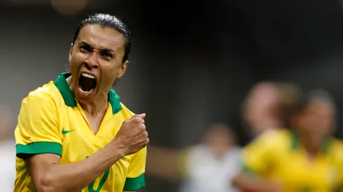 BRASILIA – DF – 14/12/2014 – TORNEIO INTERNACIONAL DE FUTEBOL FEMININO 2014, BRASIL X ESTADOS UNIDOS – Marta do Brasil comemora seu gol durante partida contra os EUA no estadio Mane Garrincha pelo Torneio Internacional de Futebol Feminino 2014. Foto: Adalberto Marques/AGIF