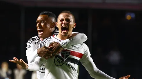 Foto: Marcello Zambrana/AGIF – Pablo Maia jogador do São Paulo comemora seu gol com Marquinhos jogador da sua equipe durante partida contra o São Bernardo no estádio Morumbi pelo campeonato Paulista 2022