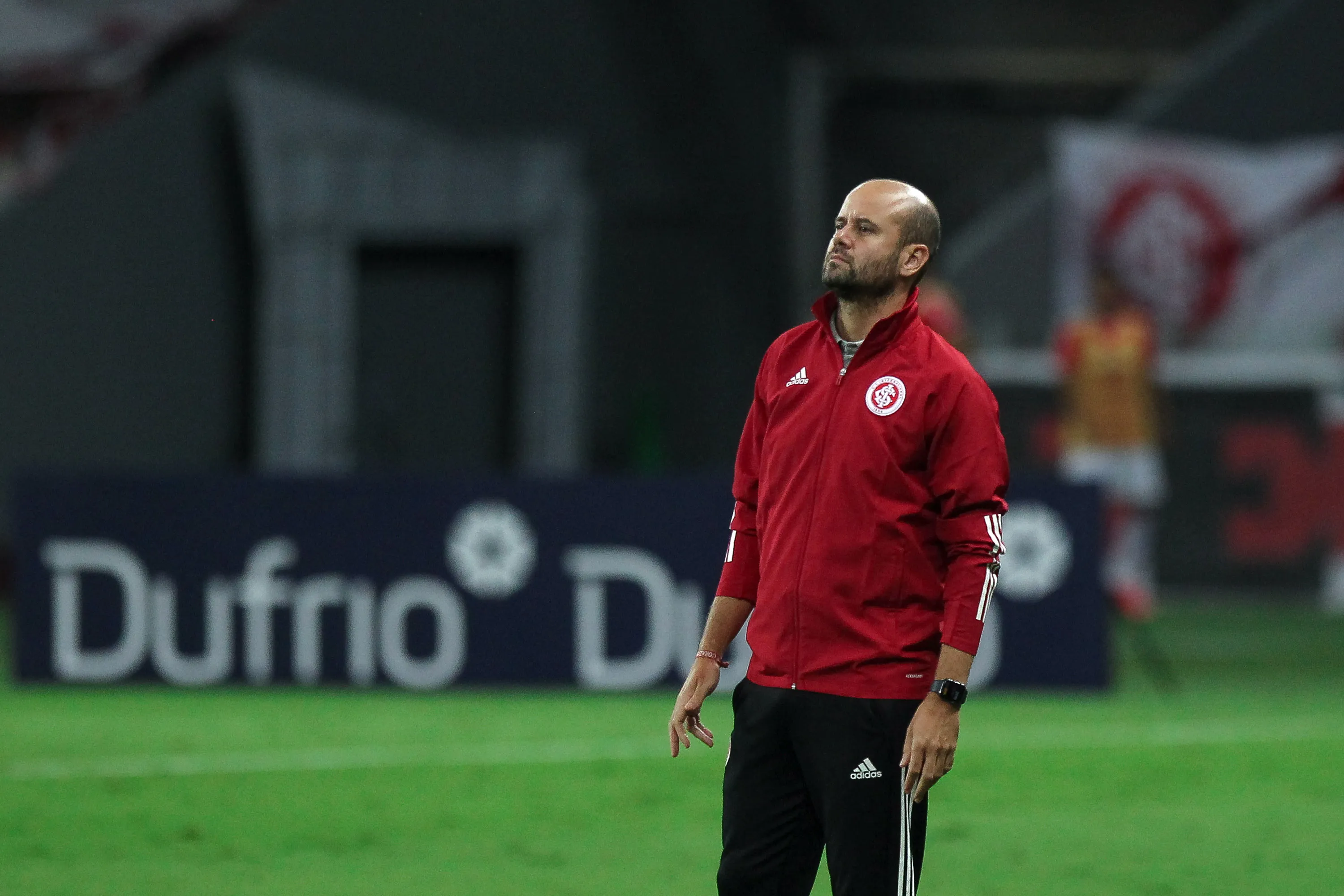 Foto: Fernando Alves/AGIF – Miguel Ángel Ramírez, técnico do Internacional durante partida contra o São José no estádio Beira-Rio pelo campeonato Gaúcho 2021
