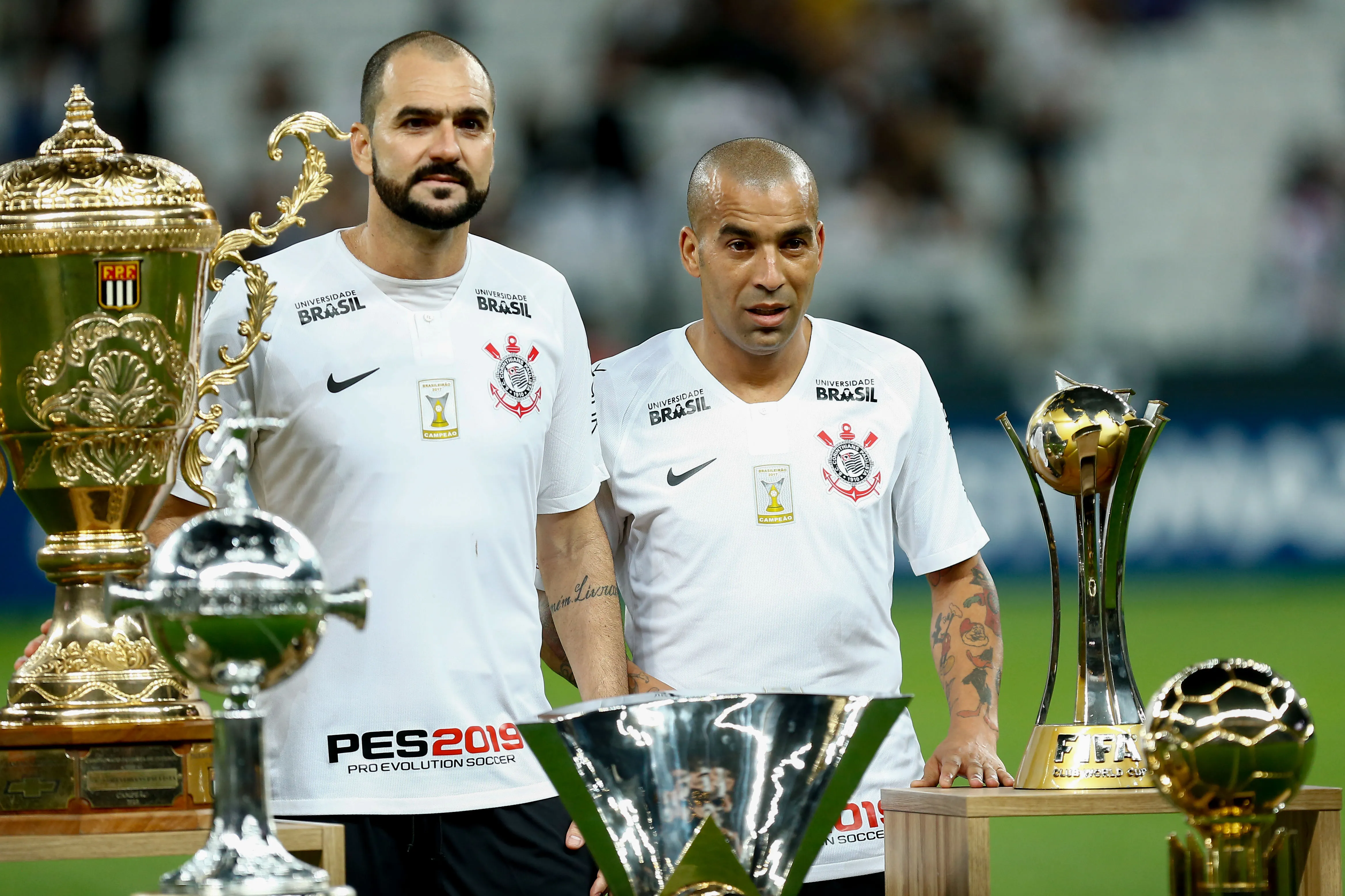 Danilo e Sheik se destacaram no título – Foto: Marcello Zambrana/AGIF.