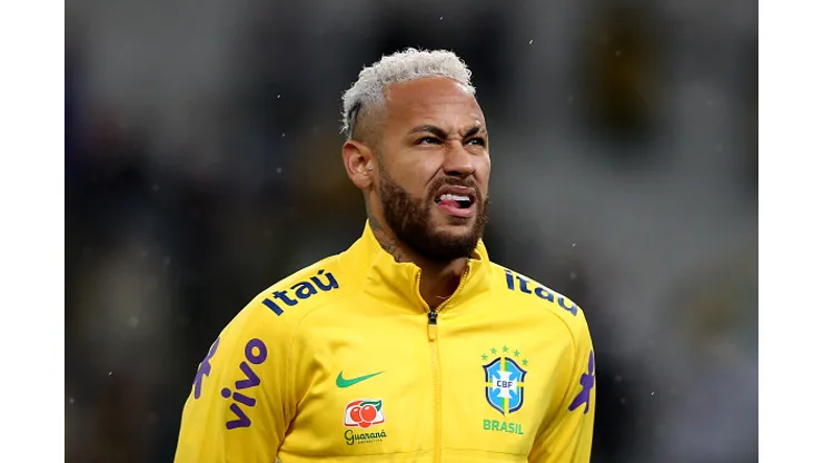 SAO PAULO, BRAZIL - NOVEMBER 11: Neymar Jr. of Brazil reacts prior to a match between Brazil and Colombia as part of FIFA World Cup Qatar 2022 Qualifiers at Neo Quimica Arena on November 11, 2021 in Sao Paulo, Brazil. (Photo by Alexandre Schneider/Getty Images)