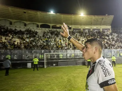 Palacios estreia e Vasco vence a primeira na Série B