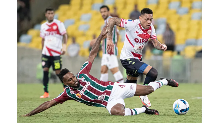 Foto: Jorge Rodrigues/AGIF - Organizada do Fluminense protesta contra atual fase do Clube