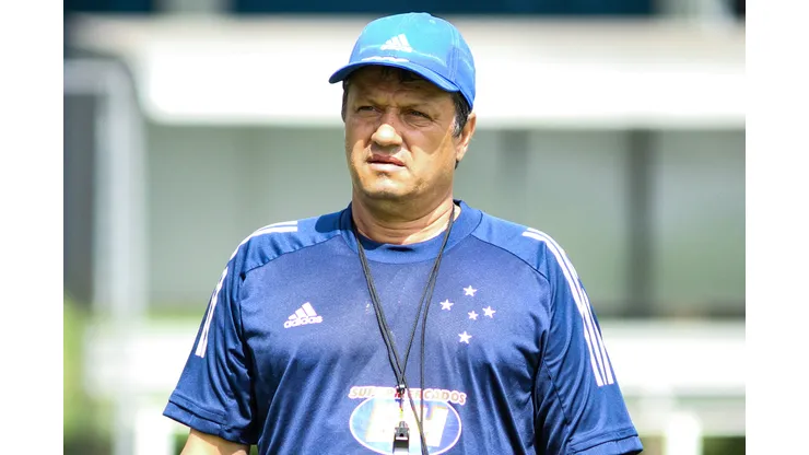 Foto: Fernando Moreno/AGIF- Adilson Batista expõe bastidores da crise no Cruzeiro