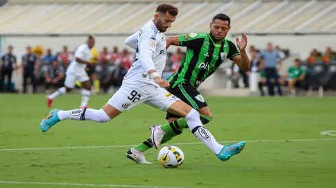 Fernanda Luz/AGIF – Léo Baptistão, atacante do Santos