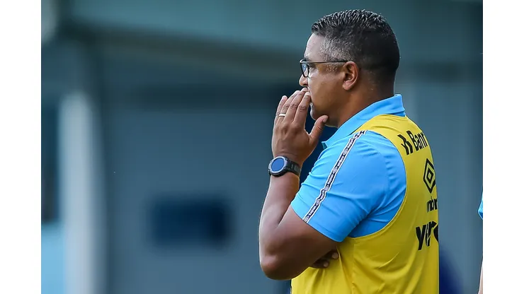 Foto: Pedro H. Tesch/AGIF- Roger deve ganhar reforço de peso para o restante da temporada