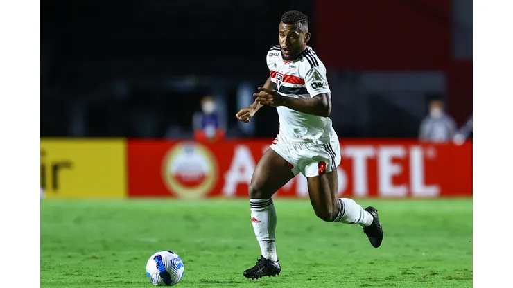 Foto: Marcello Zambrana/AGIF - Luan deve retornar ao São Paulo diante do Bragantino