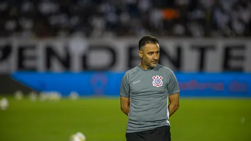 Marcos Zanutto/AGIF – Vítor Pereira, técnico do Corinthians
