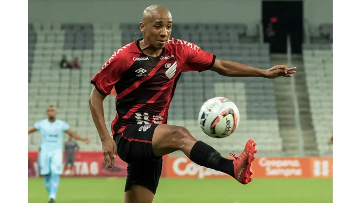 Foto: Robson Mafra/AGIF - Athletico terá desfalque para encarar o Flamengo