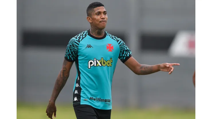 Foto: Thiago Ribeiro/AGIF - Vasco busca "sombra" para Raniel