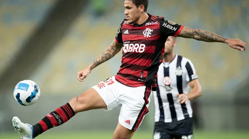 Foto: Jorge Rodrigues/AGIF - Ex-atacante cutuca Pedro no Flamengo