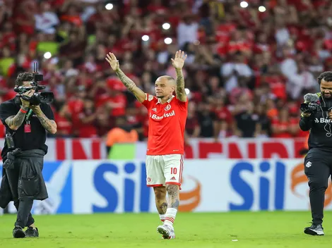 D'Alessandro, ídolo do Inter balança as redes e é ovacionado em sua despedida do futebol