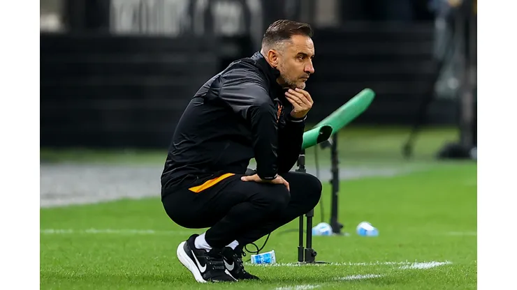 Marcello Zambrana/AGIF - Vítor Pereira, técnico do Corinthians