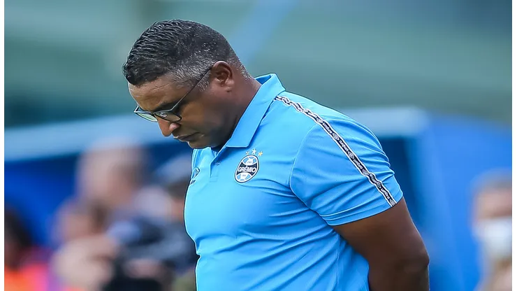 Pedro H. Tesch/AGIF - Roger Machado, técnico do Grêmio