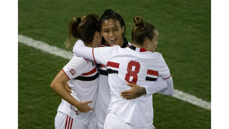 Foto: Rebeca Reis/AGIF - São Paulo venceu a primeira partida na competição