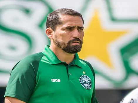 Coritiba anuncia contratação de atacante argentino do Libertad-PAR