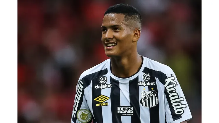 Foto: Pedro H. Tesch/AGIF - Ângelo retorna ao Santos