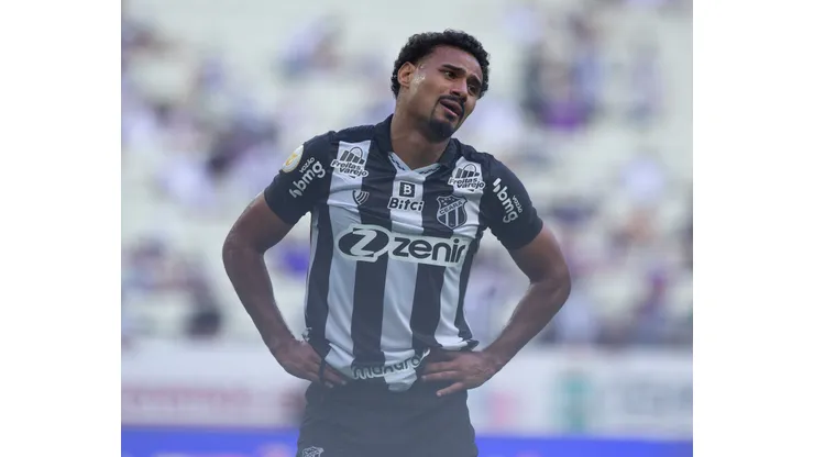 Foto: Pedro Chaves/AGIF - Vasco tenta contratação de defensor do Atlético