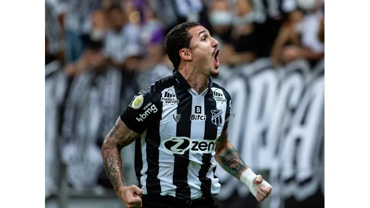 Foto: Pedro Chaves/AGIF- Vina jogador do Ceará é 'espelho' para o atleta