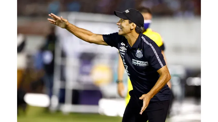 Foto: Thiago Calil/AGIF- Fabian Bustos aposta nos jogos em casa.