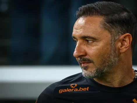  Vítor Pereira ‘aprende’ com os erros e indica alterações no Corinthians ao decorrer da temporada