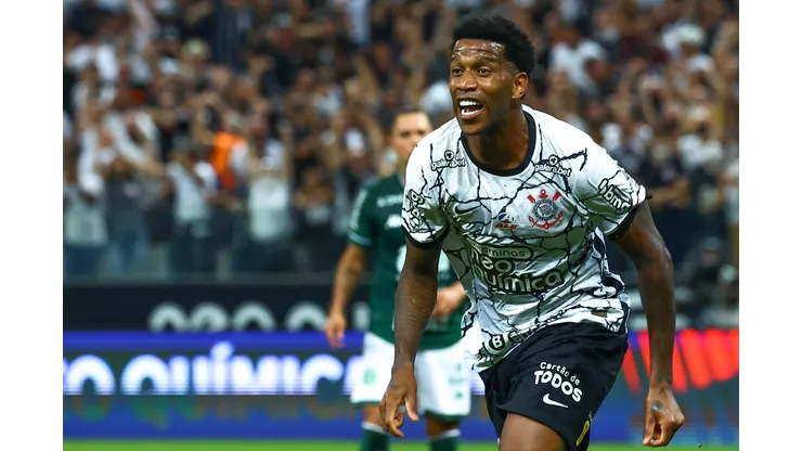 Foto: Marcello Zambrana/AGIF - Gil e Cássio foram ameaçados por torcedores do Corinthians
