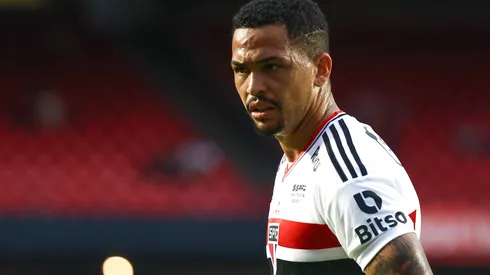 Foto: Marcello Zambrana/AGIF – Luciano cai nas graças da torcida do São Paulo