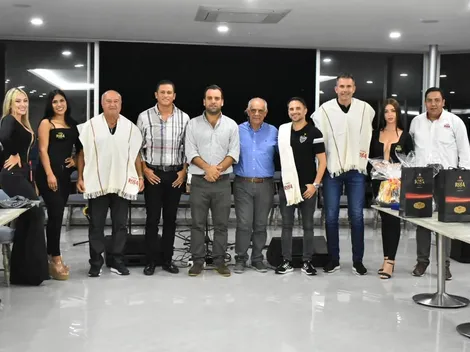 Atlético-MG recebe homenagens e honraria de prefeito de município colombiano