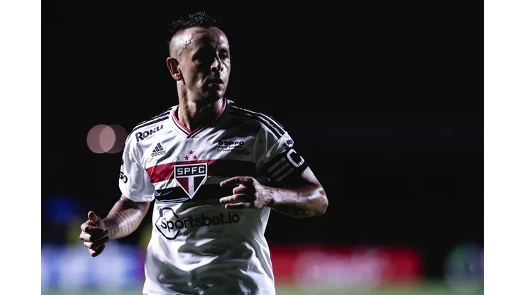 Foto: Ettore Chiereguini/AGIF - Rafinha avaliou o desempenho do São Paulo no Paulistão