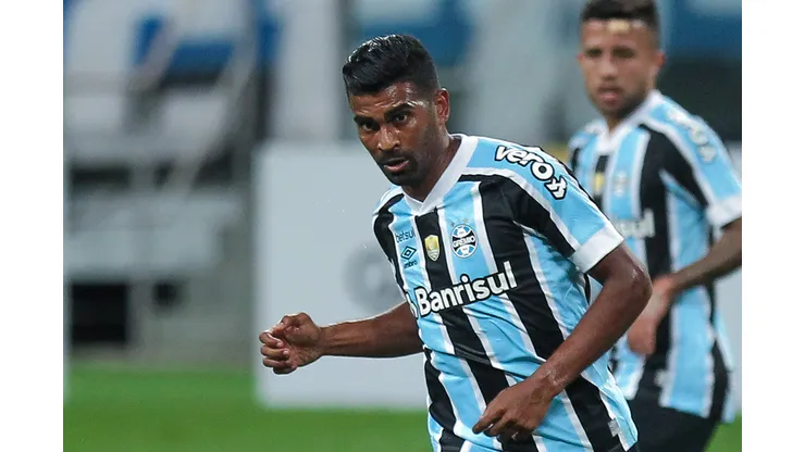Foto: Fernando Alves/AGIF - Grêmio toma atitude com Thiago Santos