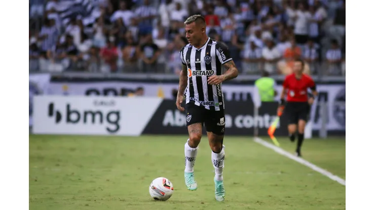 Foto: Fernando Moreno/AGIF - Atlético negocia renovação de Vargas