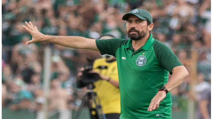 Robson Mafra/AGIF - Gustavo Morínigo, técnico do Coritiba