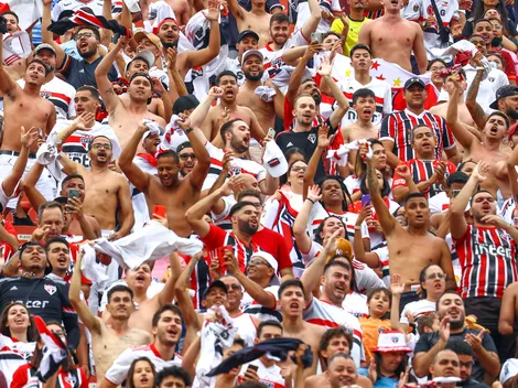 Torcida do São Paulo programa festa em treino no Morumbi