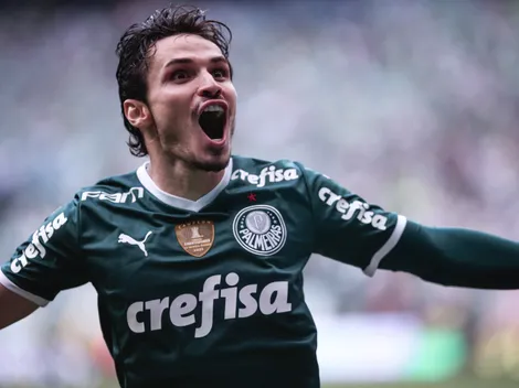 Com direito a Veiga como chef de cozinha, Palmeiras supera rivais também fora de campo