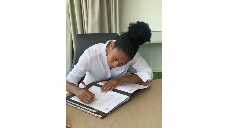 Foto: Divulgação Bayern- Tainara foi apresentada nesta terça