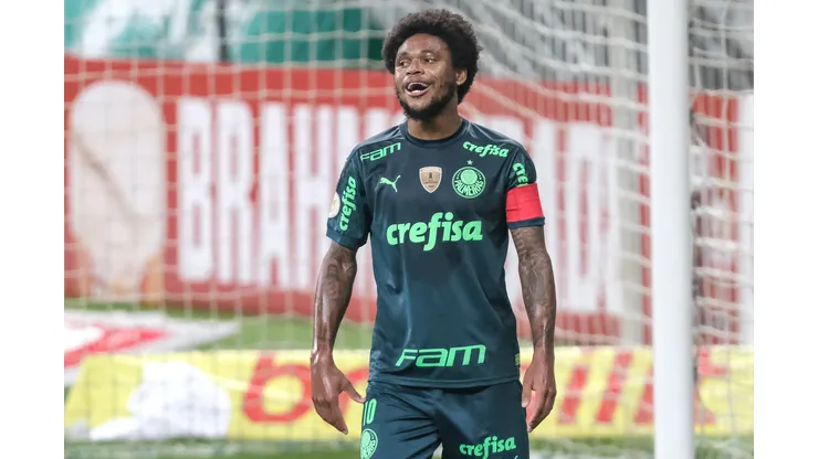 Foto: (Marcello Zambrana/AGIF) - Ex-Palmeiras, Luiz Adriano pode voltar ao Brasil na reabertura da janela de transferências