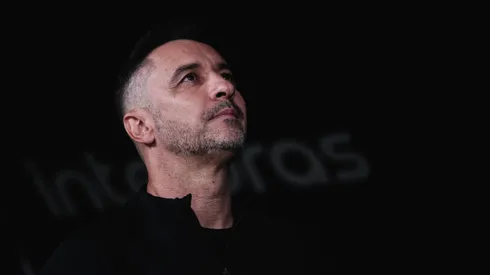 SP – Sao Paulo – 11/05/2022 – COPA DO BRASIL 2022, CORINTHIANS X PORTUGUESA-RJ – Vitor Pereira tecnico do Corinthians durante partida contra o Portuguesa Rio no estadio Arena Corinthians pelo campeonato Copa do Brasil 2022. Foto: Ettore Chiereguini/AGIF