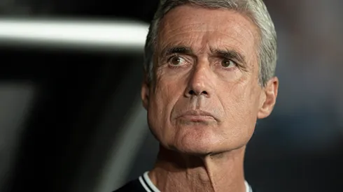 Jorge Rodrigues/AGIF – Luís Castro, técnico do Botafogo