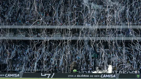 Thiago Ribeiro/AGIF – Torcida do Botafogo no Engenhão