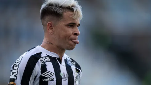 RJ - Rio de Janeiro - 30/01/2021 - LIBERTADORES 2020, PALMEIRAS X SANTOS - Soteldo jogador do Santos durante partida contra o Palmeiras no estadio Maracana pelo campeonato Libertadores 2020. Foto: Jorge Rodrigues/AGIF