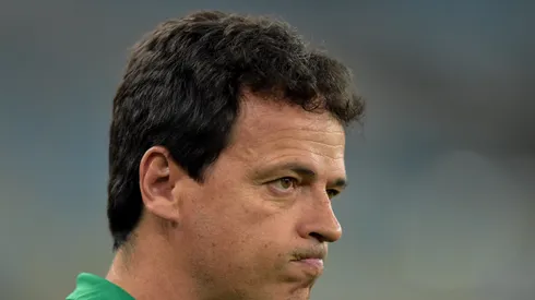 Foto: Thiago Ribeiro/AGIF- Diniz abriu o jogo sobre a posição e explicou a ausência dos jogadores