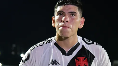 Foto: Thiago Ribeiro/AGIF - Palacios se rende a meio-campista do Vasco